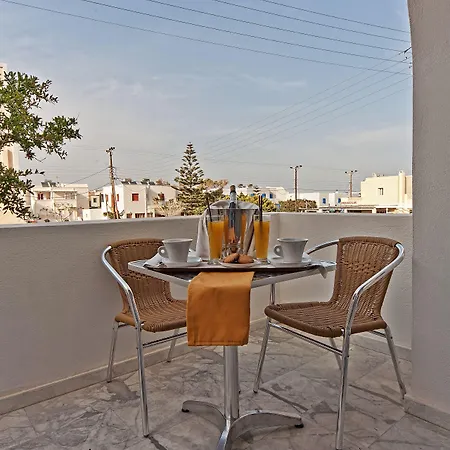 Sellada Aparthotel Kamári