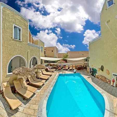 Sellada Kamari (Santorini)