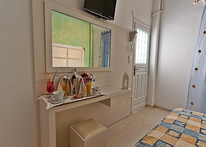 Sellada Kamari (Santorini)