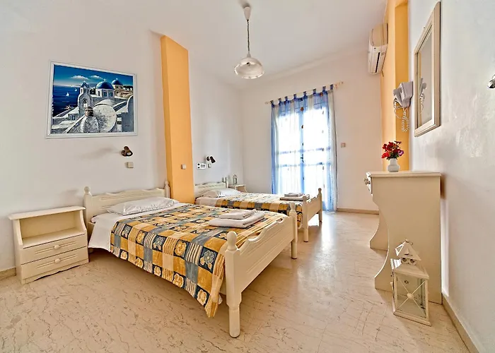 Sellada Kamari (Santorini)