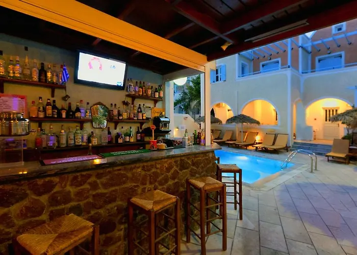 Sellada Aparthotel Kamari (Santorini)