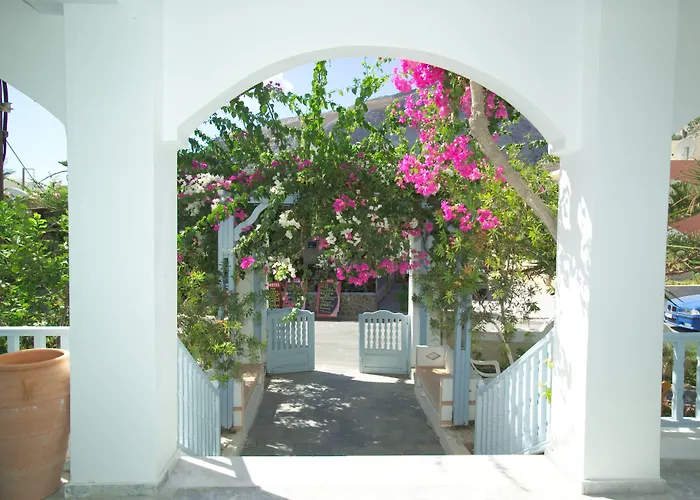 Aparthotel Sellada Kamari (Santorini)