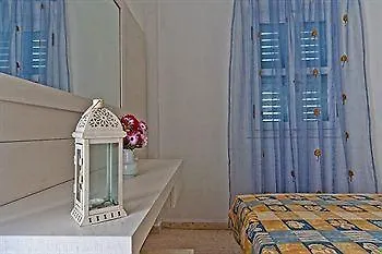 Sellada Kamari (Santorini)