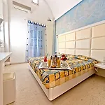 Sellada 3*