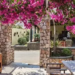 Sellada Aparthotel