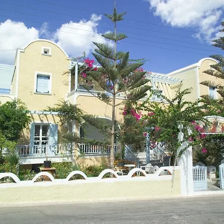 Sellada شقة فندقية 3*